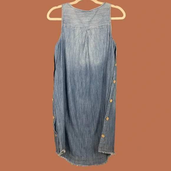 Universal Threads Women’s Chambray Denim Sleeveless Raw Hem Mini Dress Size XS - Picture 2 of 4